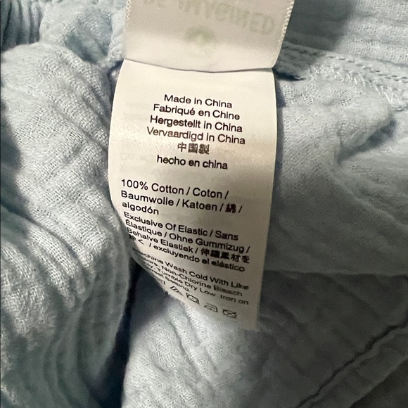 J. Crew Light Blue Puff Sleeve Blouse Size Medium - Picture 6 of 6